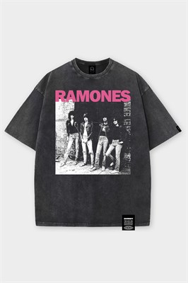 Футболка SHMOT "RAMONES", GARMENT DYE черный